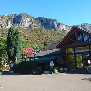 https://camping-covillage-soleil-du-pibeste.midi-pyreneeshotels.com